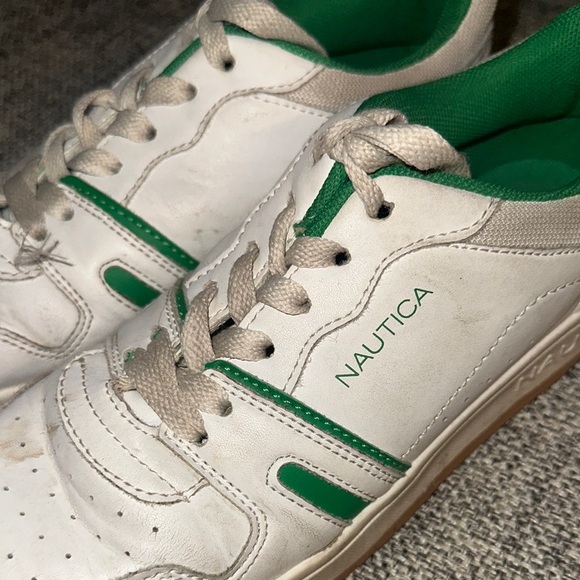 Boys Nautica White and Green Retro Sneakers with Gum Sole - Picture 4 of 7